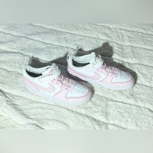 Nike Pastel Pink and White Sneakers Kids Size 3